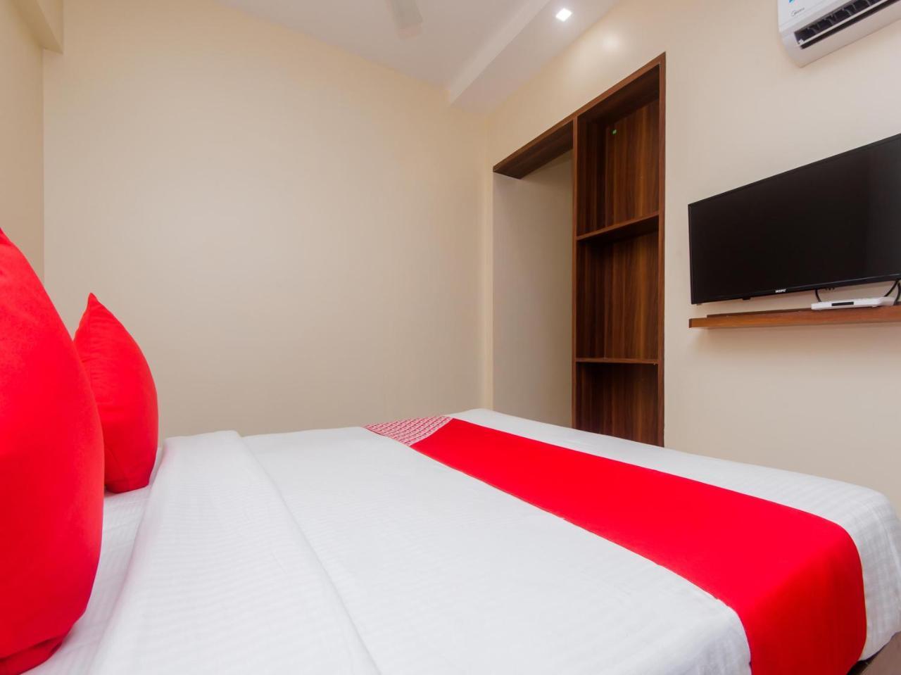 Hotel Park Inn Васаи Экстерьер фото